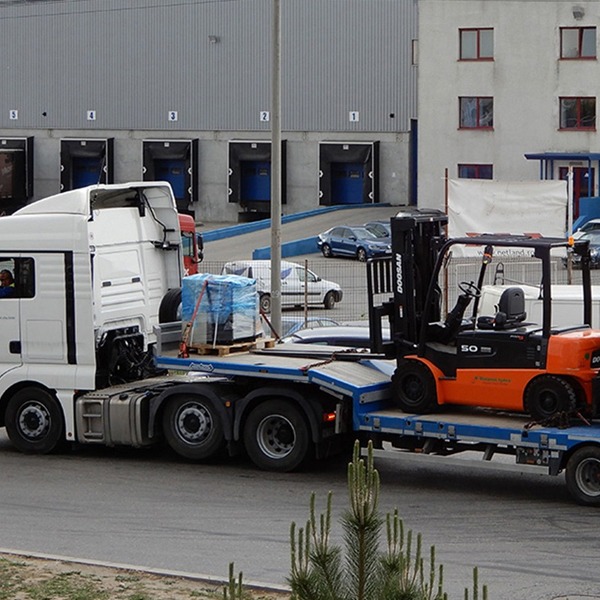 Freight forwarders 4